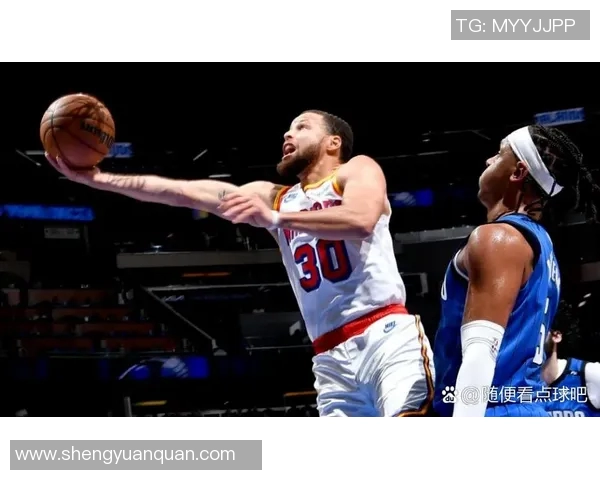 库里再轰38分，生涯48次单场至少9个三分，勇士本赛季悬了
