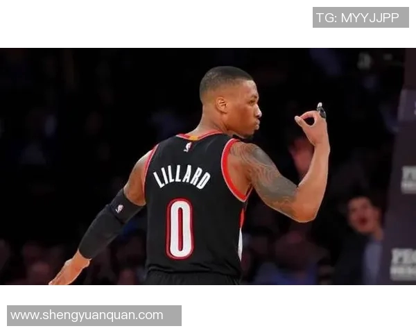 杨瀚森是如何用一句中文“早上好”与利拉德建立联系的？